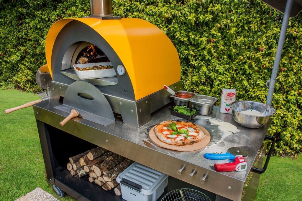 Alfa pizza oven with accessories