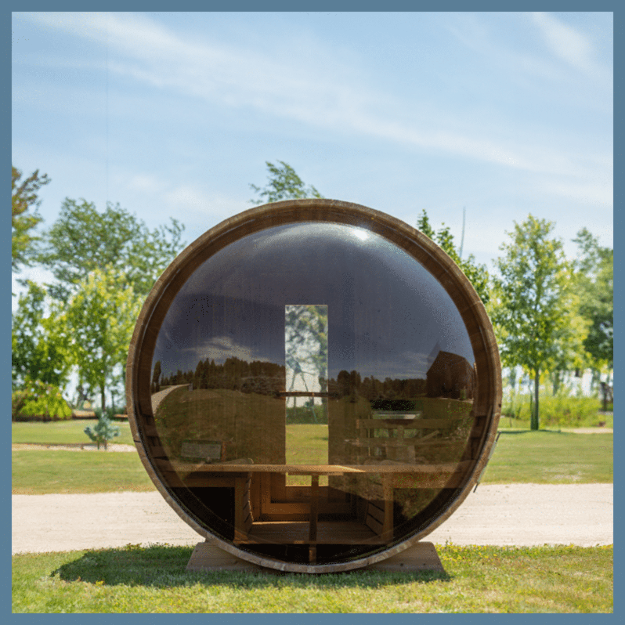 Panoramic Cedar Barrel Saunas for Ultimate Comfort