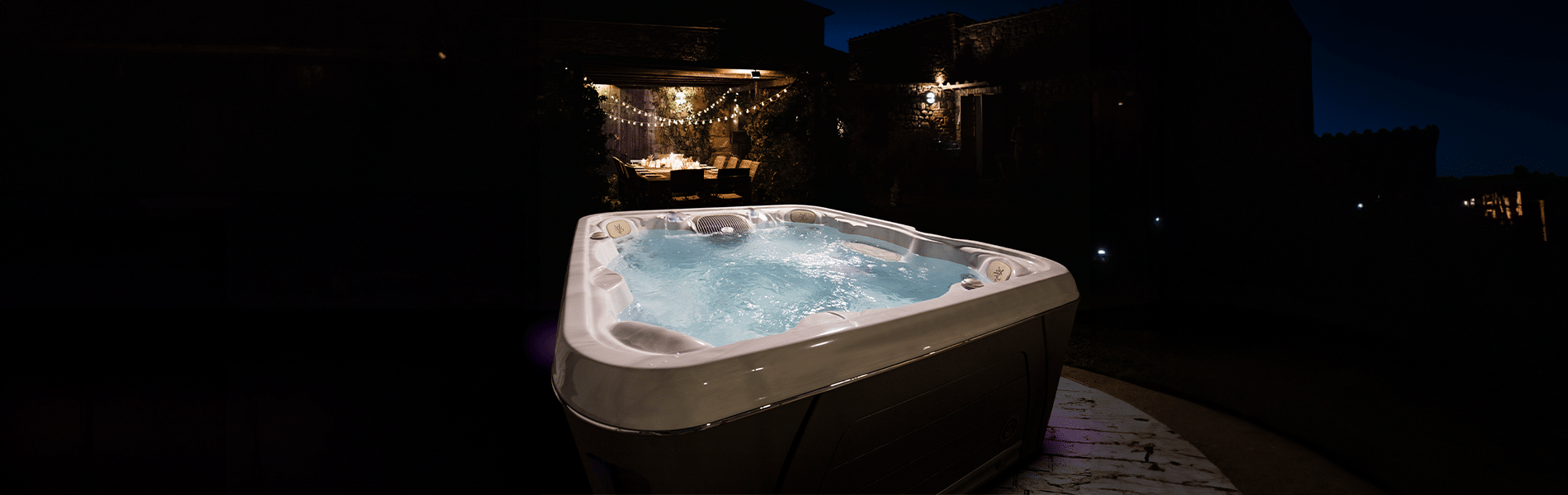 Outdoor Hot Tubs and Swim Spas