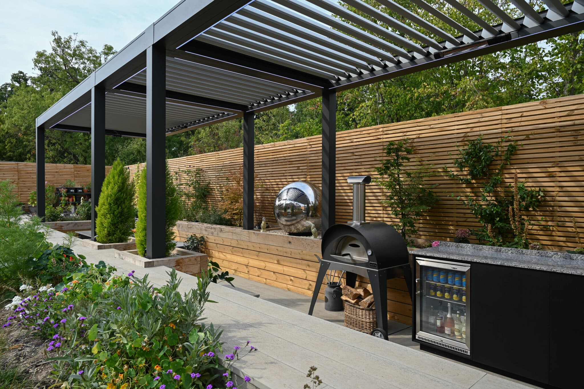 Outdoor Hot Tubs and Swim Spas